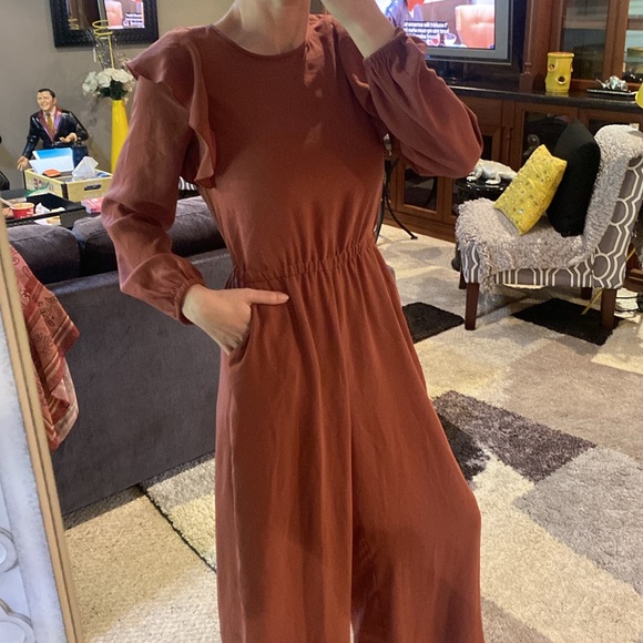 Aritzia⭐️Wilfred Jumpsuit❤️NEW - Picture 2 of 12